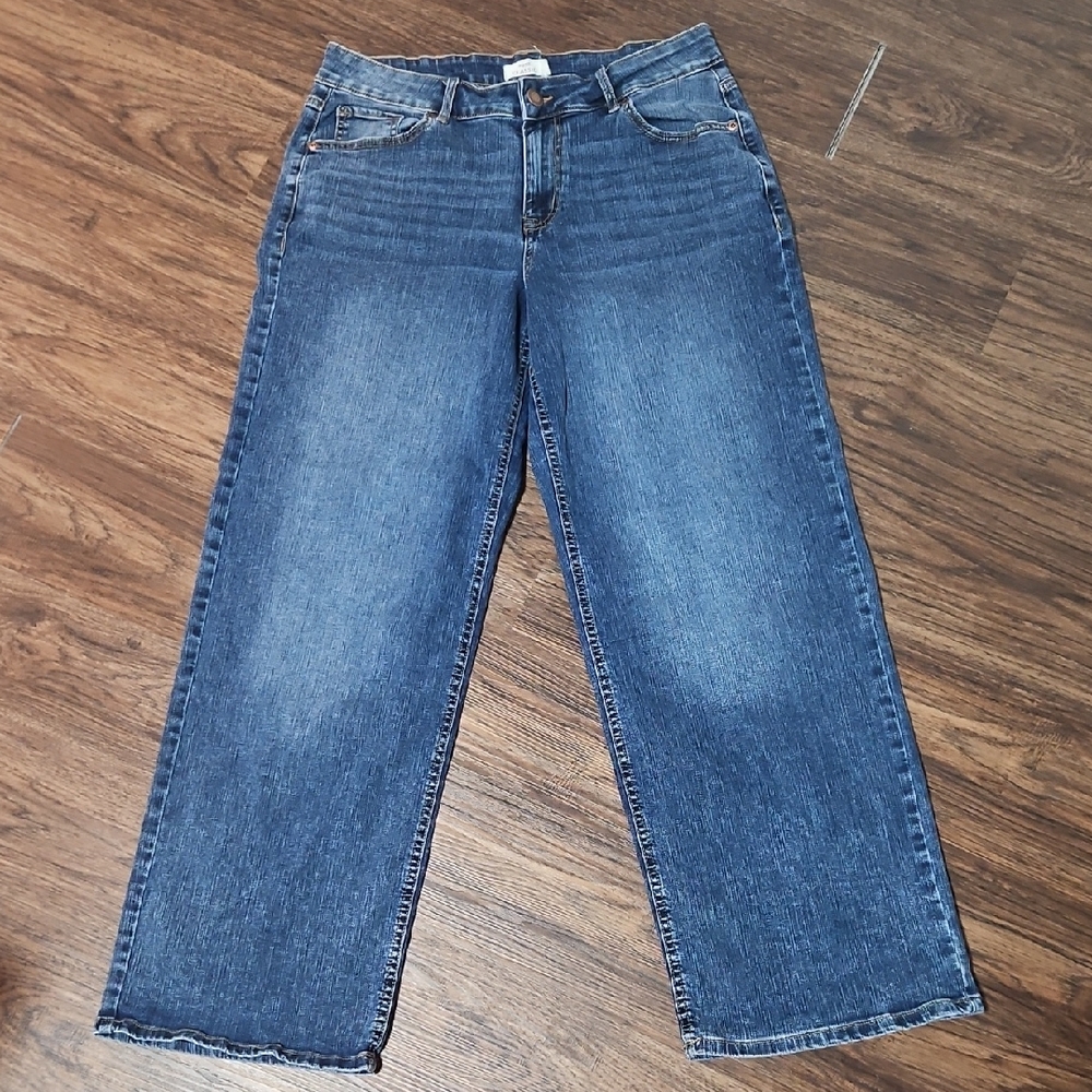 Maurices M Jeans Classic Mid-Rise Wide Leg Jeans Womenβs 14 Medium Wash